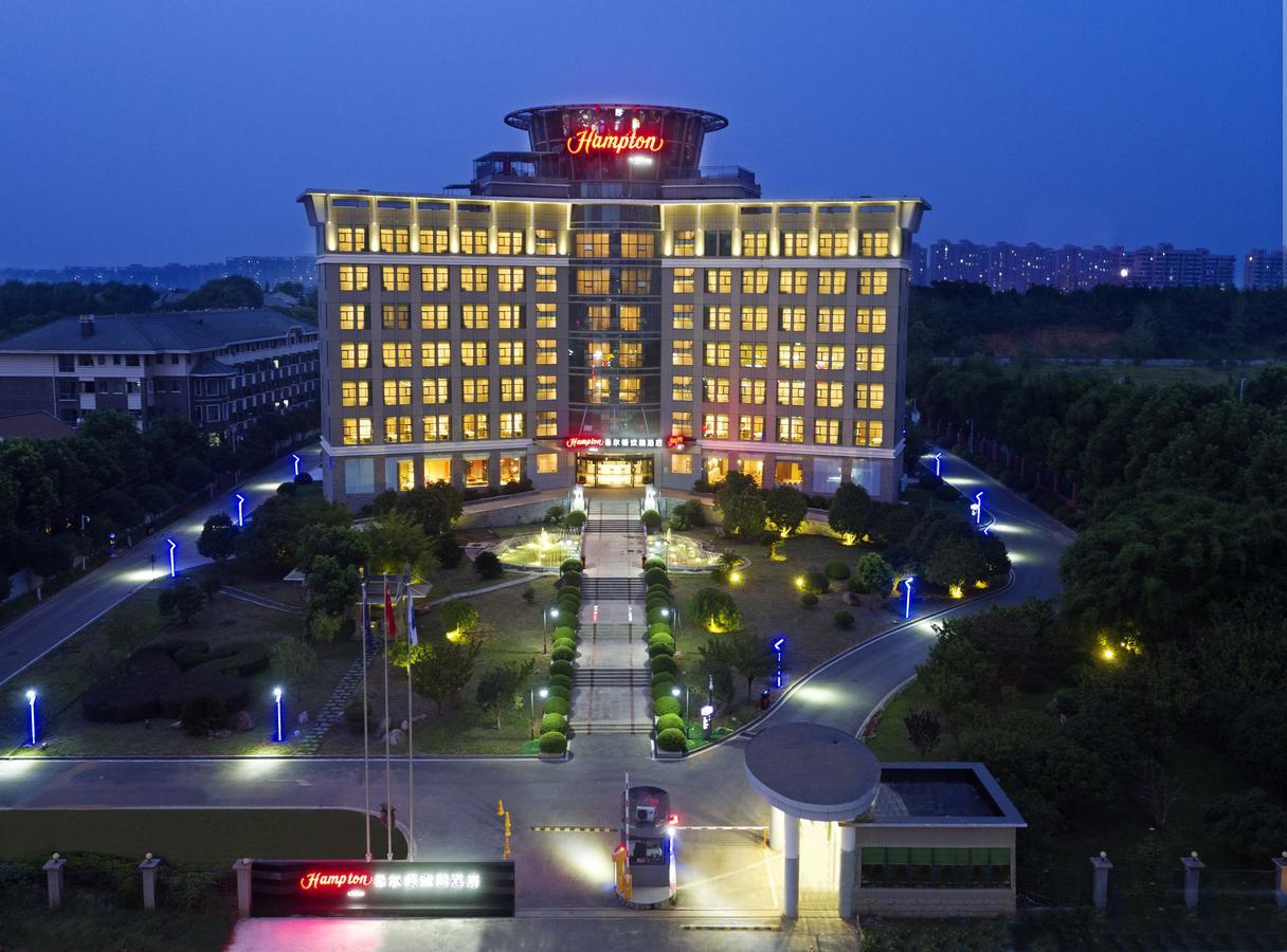 Hampton By Hilton Wuhan Tianhe Airport East Exterior photo